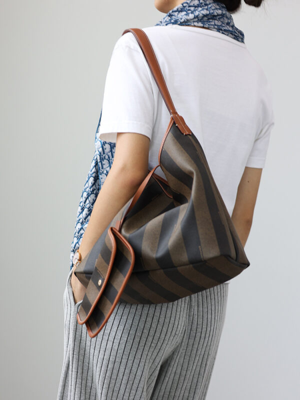Head Layer Cowhide Commuting Bag For Women - Image 3