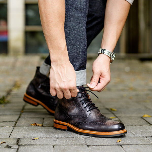 Casual Men's Leather Round Toe Martin Boots - Image 2