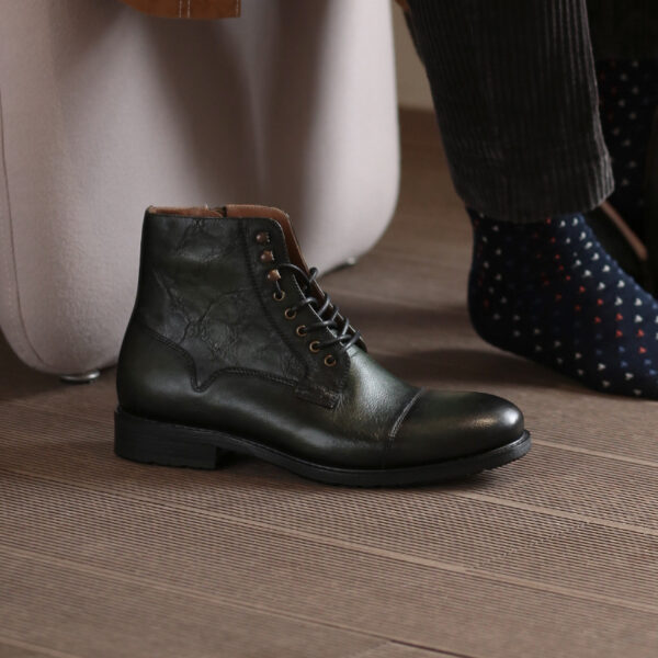 British Style Men's Mid-high Leather Martin Boots - Image 3