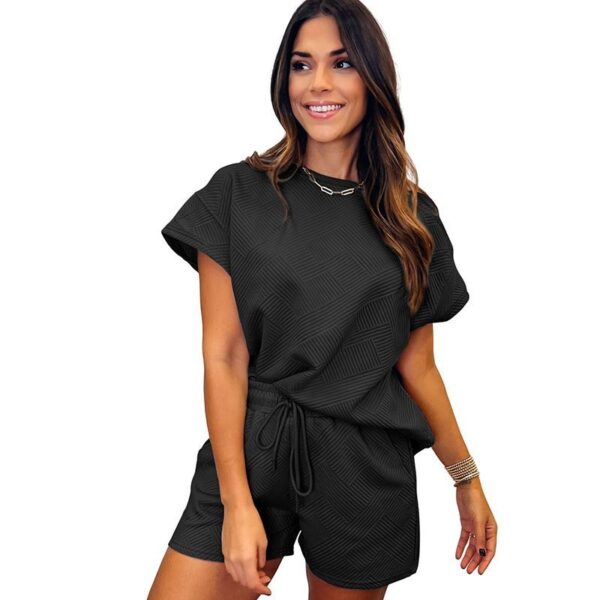 Solid Color Round Neck Short Sleeves Top Shorts Suit - Image 2