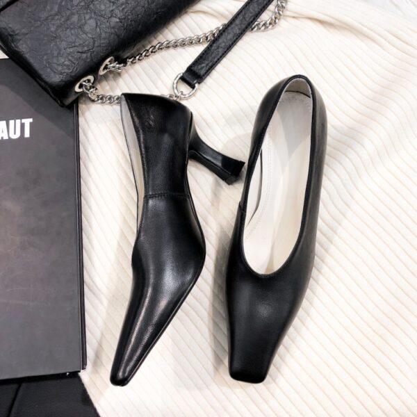 V Mouth Leather White Temperament Square Toe High Heels - Image 5