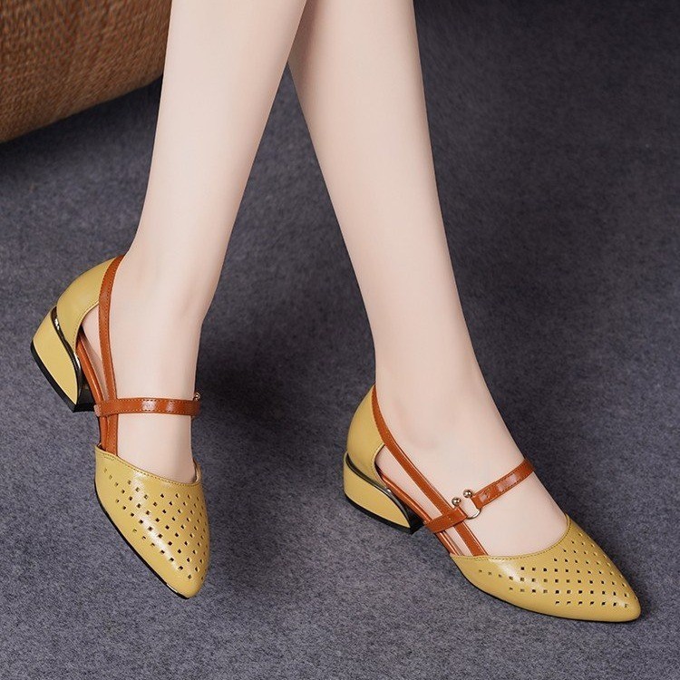 Women’s Summer Low Heel Closed Toe Sandals