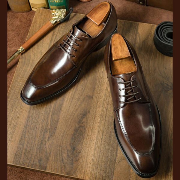 Men's British Style Handmade Pointed Leather Shoes - Image 3
