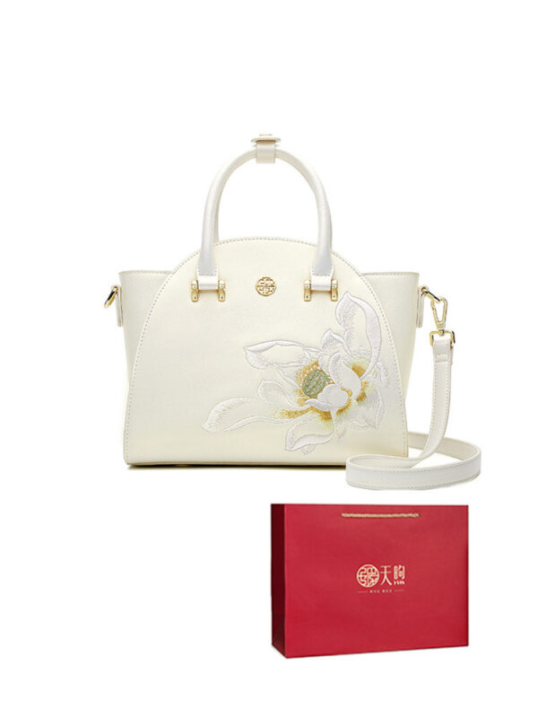 High End Meeting Gift Handbag For Mother In Law - Image 3