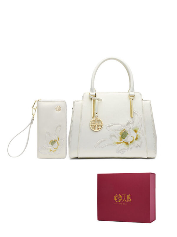 High End Meeting Gift Handbag For Mother In Law - Image 2