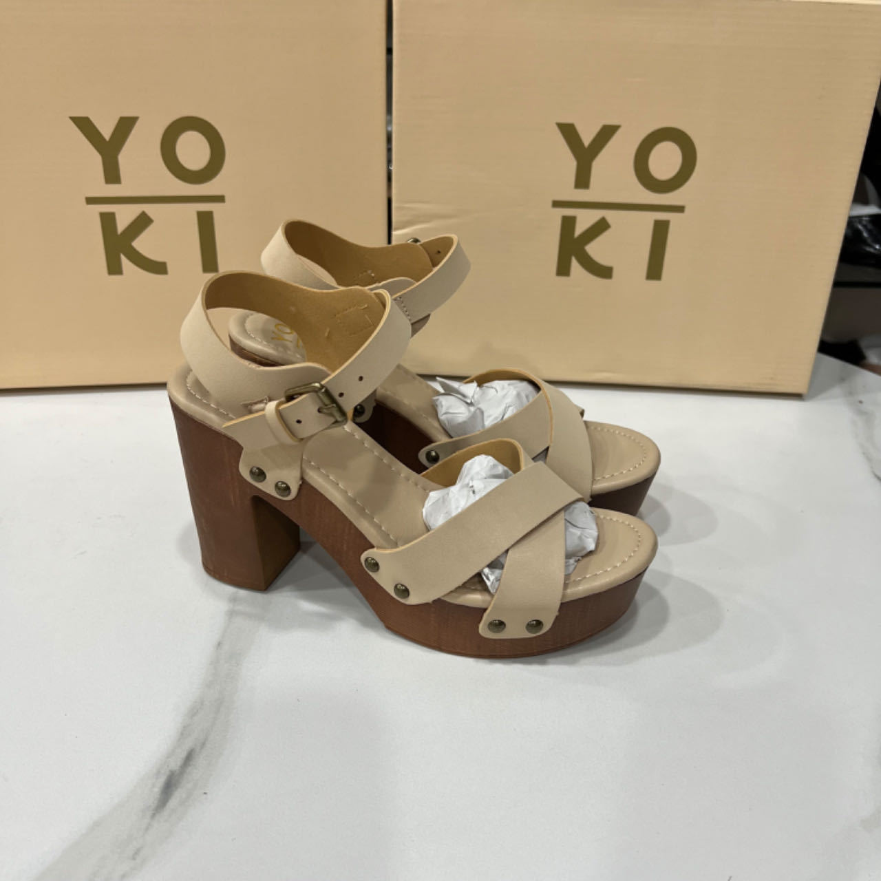 Women’s Buckle Chunky Heel Open Toe Sandals