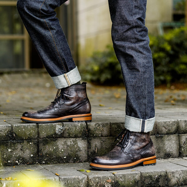 Casual Men's Leather Round Toe Martin Boots - Image 3