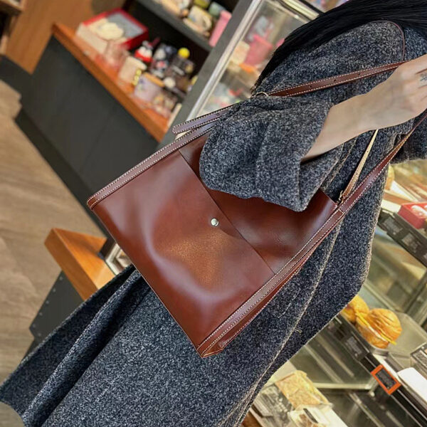 Commuter's All-matching Leather Large Capacity Women's Tote - Image 3