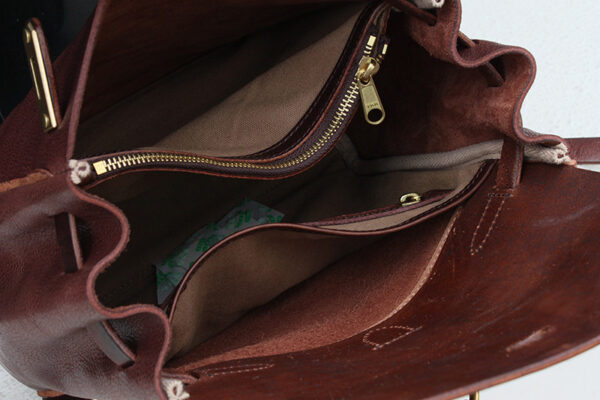 Top Layer Tree Cream Leather Double Shoulder Women's Fashion Bag - Image 2
