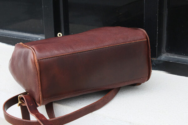 Top Layer Tree Cream Leather Double Shoulder Women's Fashion Bag - Image 8