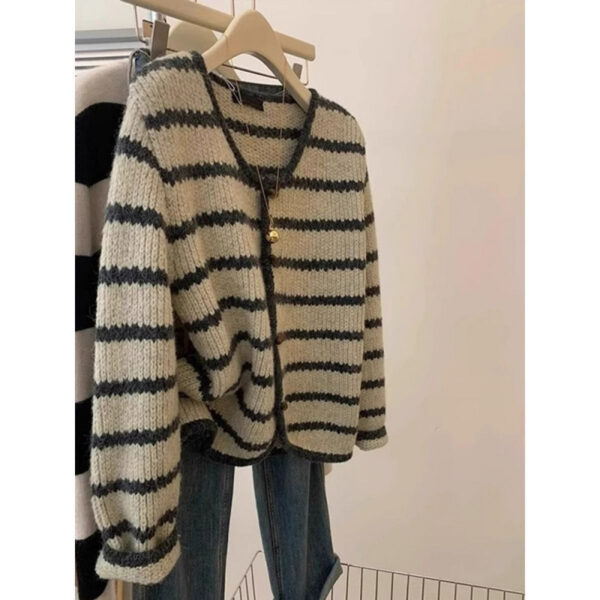 Vintage Stripe Knitted Coat For Women Autumn And Winter - Image 4