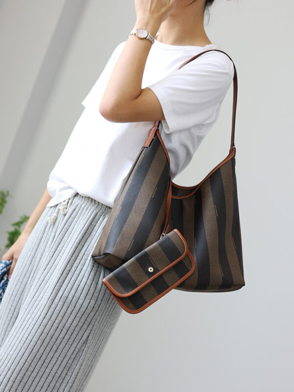 Head Layer Cowhide Commuting Bag For Women - Image 4