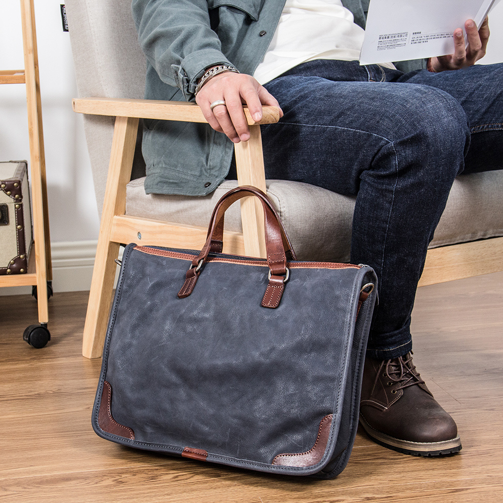 Leather Man’s Hand Shoulder Slant Span Bag