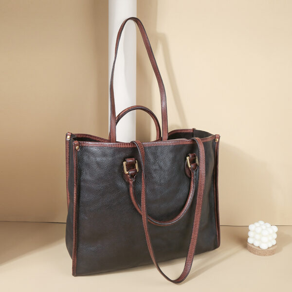 Women's Retro Leather Large Capacity Multi-functional Shoulder Bag - Image 10