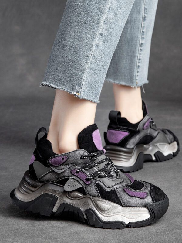 Women's Trendy Vintage Leather Thick Sole Travel Shoes - Image 2