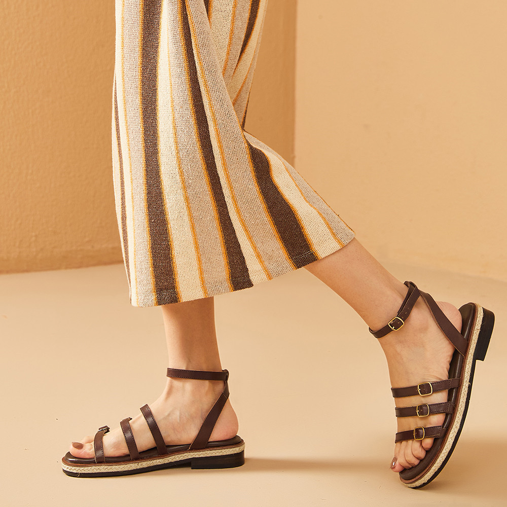 Women’s Chunky Heel Retro Cross Strap Sandals