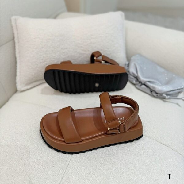 Simple Fashion Soft Tire Sheepskin Round Toe Comfortable Strap Light Platform Sandals - Image 3