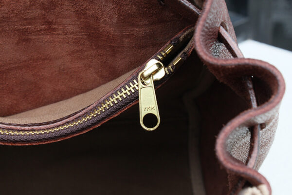 Top Layer Tree Cream Leather Double Shoulder Women's Fashion Bag - Image 10