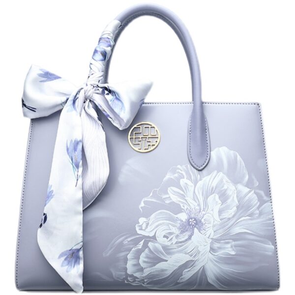 High-end Practical And Atmospheric Handbag As A Gift For Mother - Image 2