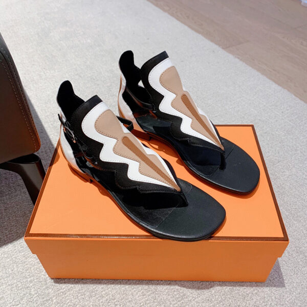 Flat Bottom Outer Sandals Women Beach Slippers - Image 3