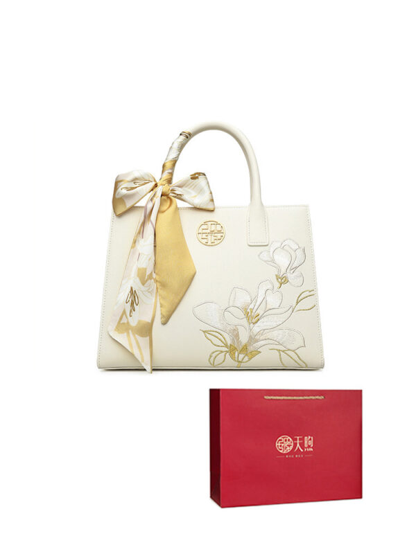 High End Meeting Gift Handbag For Mother In Law - Image 8