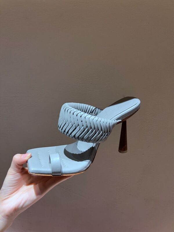 Personality Fashion High-heeled Retro Sandals Women's Ins Trend - Image 5