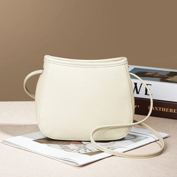Popular Women's Trendy Versatile Cowhide Messenger Bag - Image 4