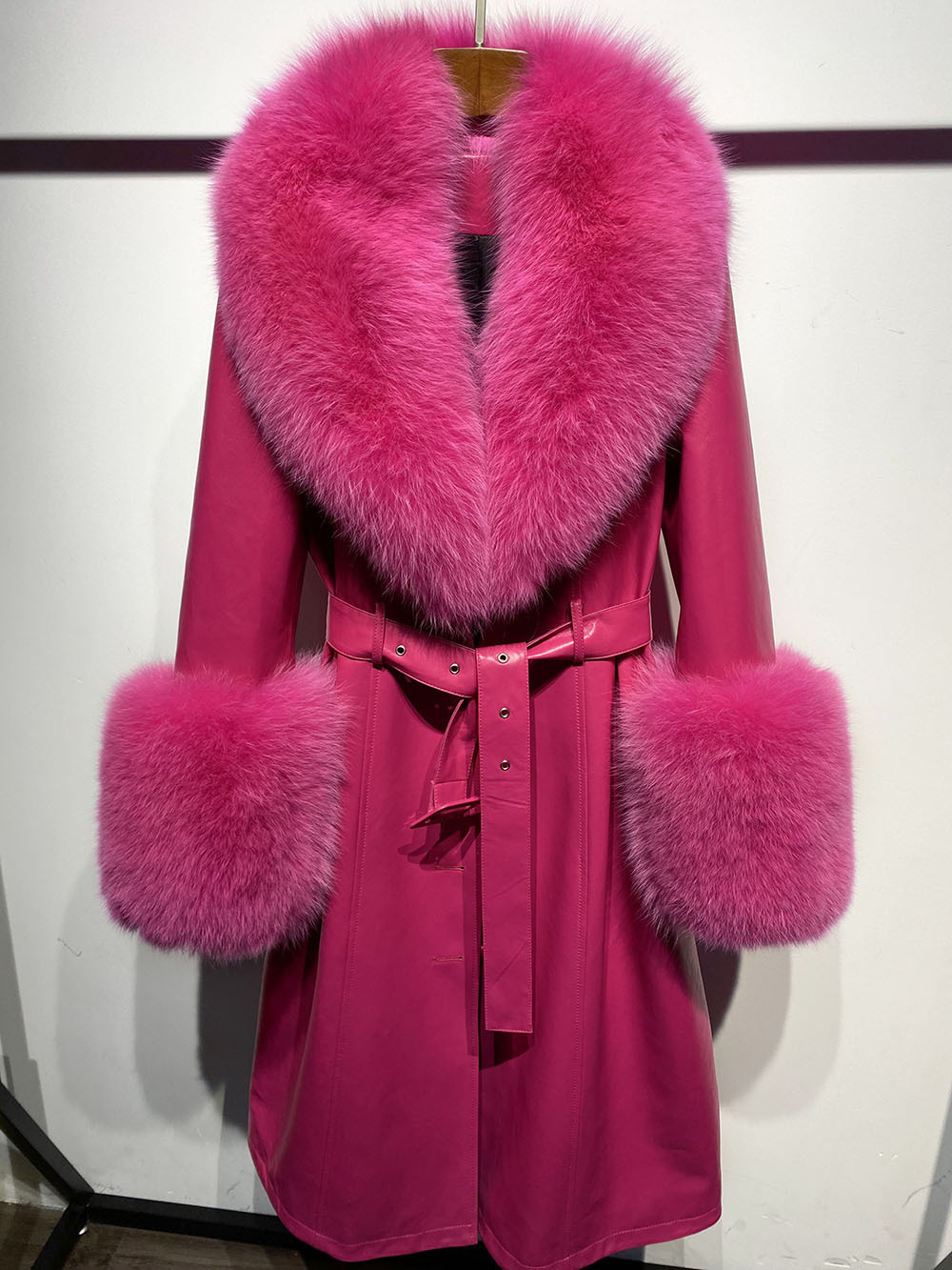 Slim-fit Leather Sheepskin Fox Fur Coat - Image 8