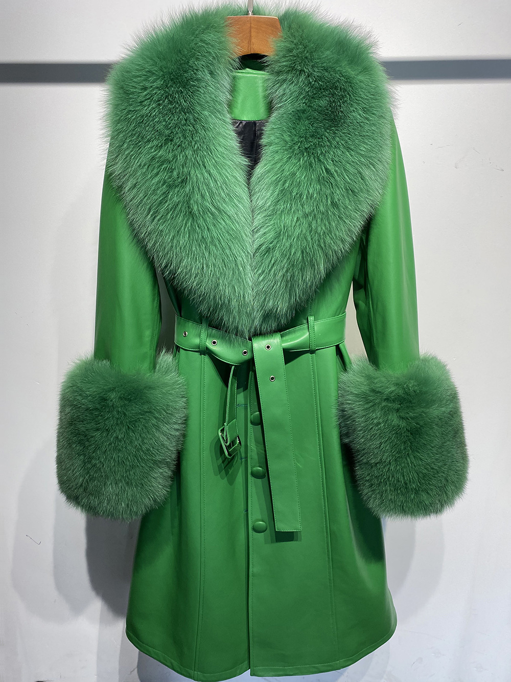 Slim-fit Leather Sheepskin Fox Fur Coat - Image 9