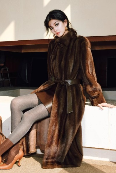Mink-textured Three-dimensional Silhouette Belt Eco-fur Coat - Image 3