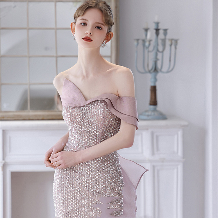 Women’s Fashion Simple One-shoulder Evening Dress